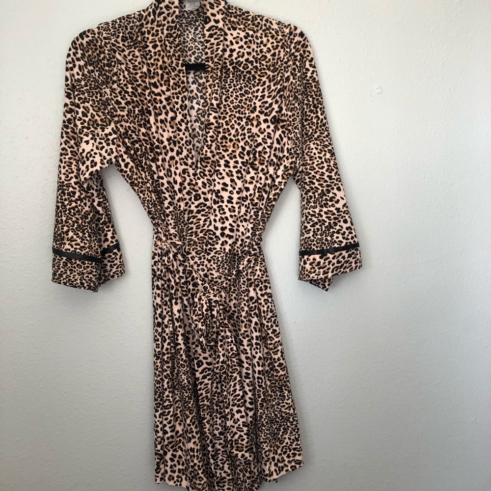 Soft Thin Robe - Picture 5 of 5